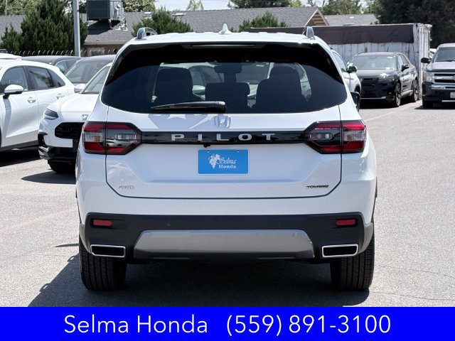New 2026 Honda Pilot Touring image 5