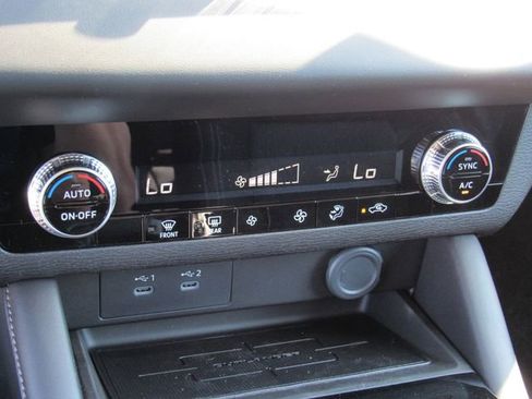 New 2026 Mitsubishi Outlander ES FWD image 15