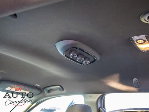 Used 2023 Dodge Durango GT image 15