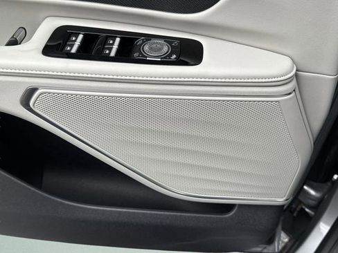 New 2026 Lincoln Nautilus Premier AWD/4WD image 22