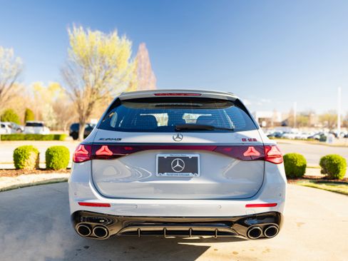 New 2026 Mercedes-Benz E 53 AMG 4MATIC Sedan image 11