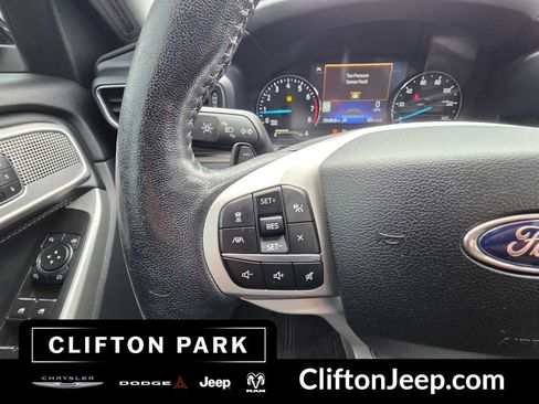 Used 2021 Ford Explorer Limited w/ Equipment Group 301A AWD/4WD image 23