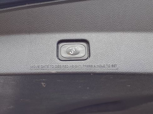 Used 2016 Ford Explorer Platinum image 23