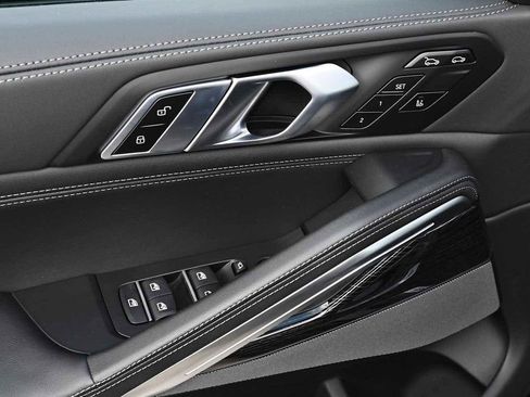 New 2026 BMW X6 xDrive40i image 23