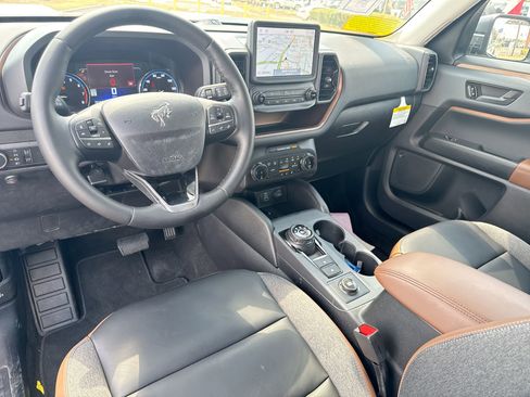 Certified 2024 Ford Bronco Sport Outer Banks w/ Tech Package image 37