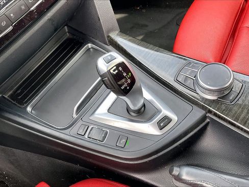 Used 2017 BMW 330e RWD image 15