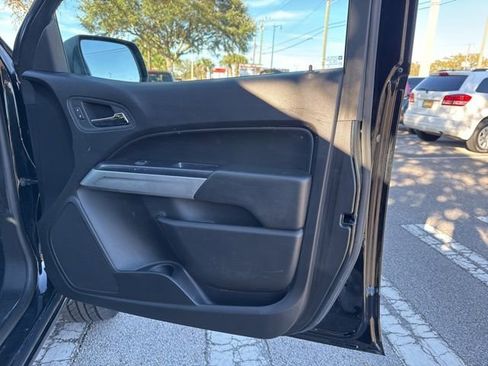 Used 2021 Chevrolet Colorado LT image 13