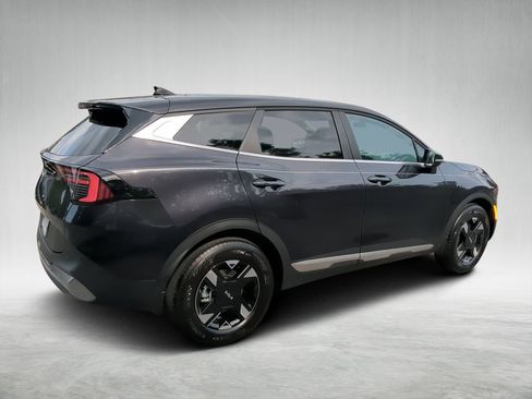 New 2026 Kia Sportage LX image 3