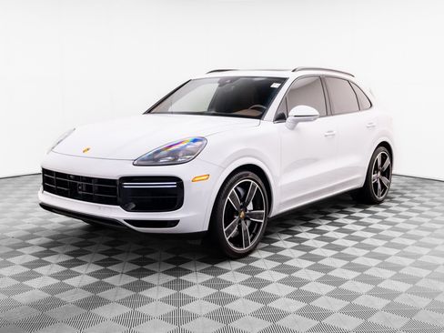 Certified 2023 Porsche Cayenne Turbo AWD/4WD image 1