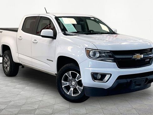 Used 2020 Chevrolet Colorado Z71 AWD/4WD image 3