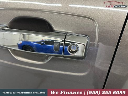 Used 2016 Nissan Titan Platinum Reserve AWD/4WD image 19