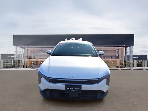 New 2026 Kia K4 FWD image 9