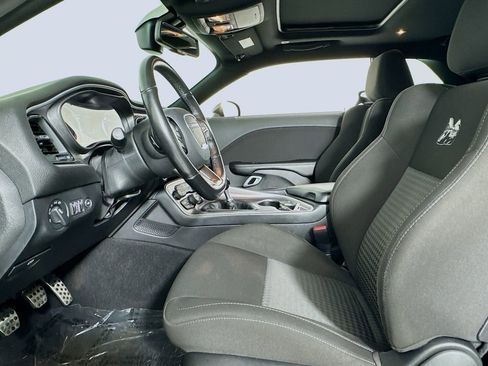 Used 2021 Dodge Challenger R/T Scat Pack RWD image 11