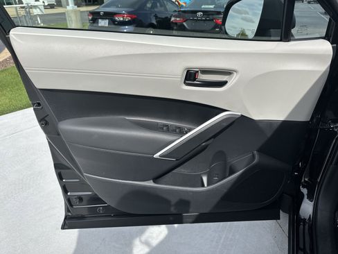 Certified 2026 Toyota Corolla Cross L FWD image 14