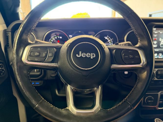 Used 2023 Jeep Wrangler Unlimited Sahara w/ Cold Weather Group AWD/4WD image 22