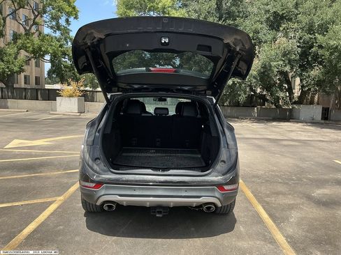 Used 2019 Lincoln MKC Premiere FWD image 10