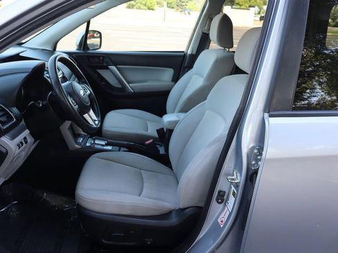 Used 2017 Subaru Forester 2.5i Premium w/ All-Weather Package AWD/4WD image 19