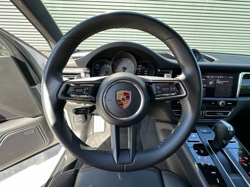 Used 2022 Porsche Macan S image 15