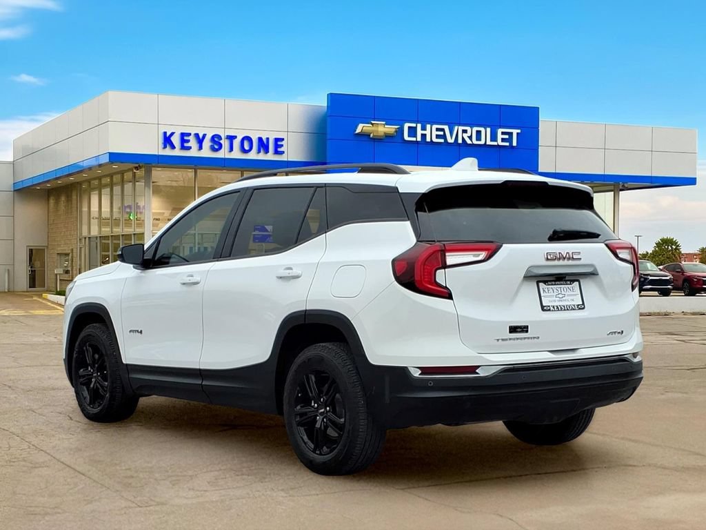 Used 2024 GMC Terrain AT4 AWD/4WD image 5