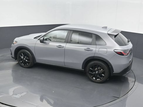 Used 2025 Honda HR-V Sport image 15