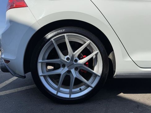 Used 2016 Volkswagen GTI S image 9