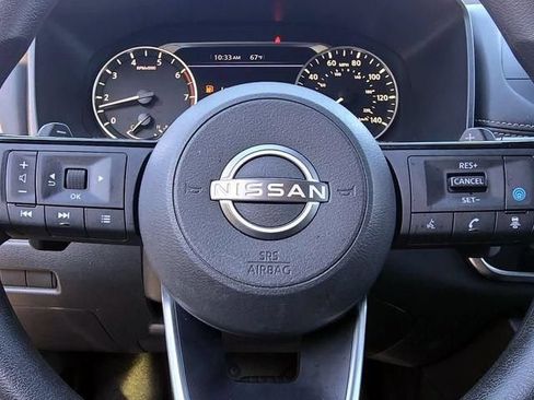 Used 2023 Nissan Rogue SV AWD/4WD image 9