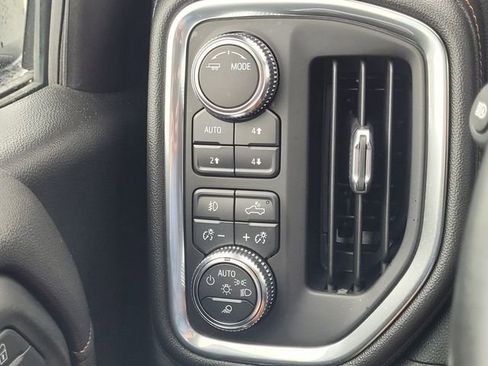Used 2021 GMC Sierra 1500 AT4 w/ AT4 Value Package AWD/4WD image 21