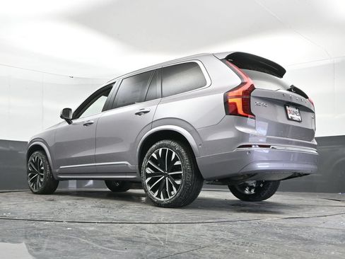 New 2026 Volvo XC90 B5 Plus w/ Protection Package AWD/4WD image 43