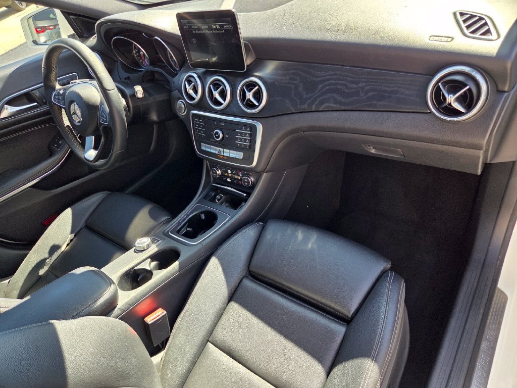 Used 2018 Mercedes-Benz CLA 250 4MATIC image 17