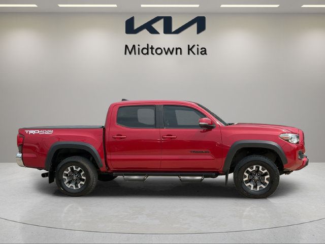 Used 2019 Toyota Tacoma TRD Off-Road AWD/4WD image 2