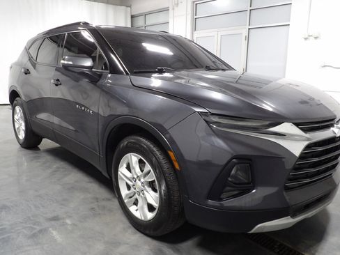 Used 2021 Chevrolet Blazer LT image 2