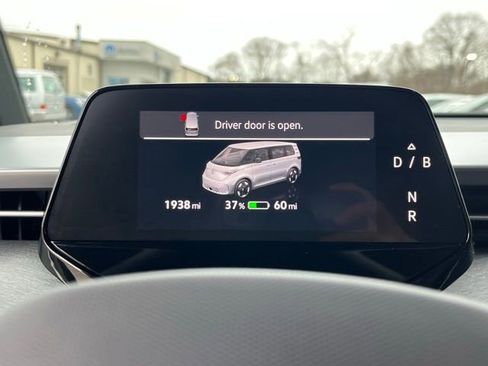 Certified 2025 Volkswagen ID. Buzz Pro S RWD image 39