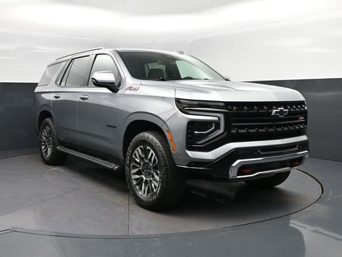 Used 2025 Chevrolet Tahoe Z71 AWD/4WD image 9