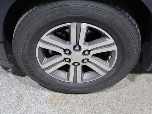 Used 2017 Chevrolet Traverse LT w/ Traveler's Package AWD/4WD image 9