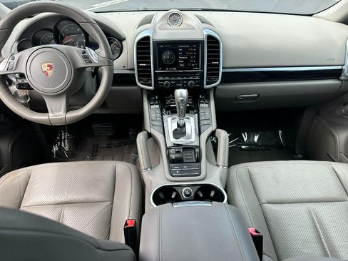 Used 2014 Porsche Cayenne AWD/4WD image 13