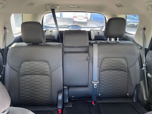 Used 2025 Nissan Pathfinder SV image 38