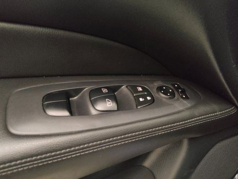 Used 2018 Nissan Pathfinder SL w/ Midnight Edition Package AWD/4WD image 27
