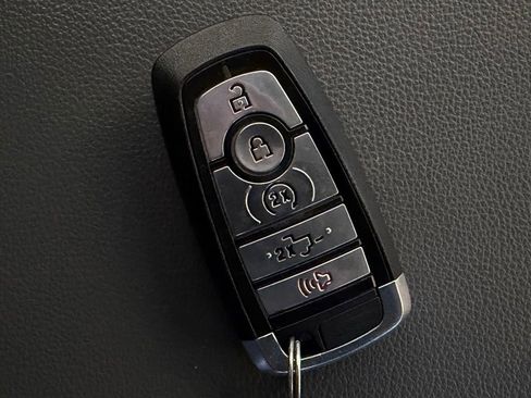 Used 2022 Ford F150 Lariat image 29