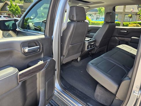 Used 2022 Chevrolet Silverado 1500 LTZ w/ Safety Package II AWD/4WD image 16