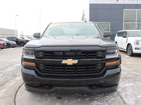 Used 2016 Chevrolet Silverado 1500 Custom w/ Custom Convenience Package image 2