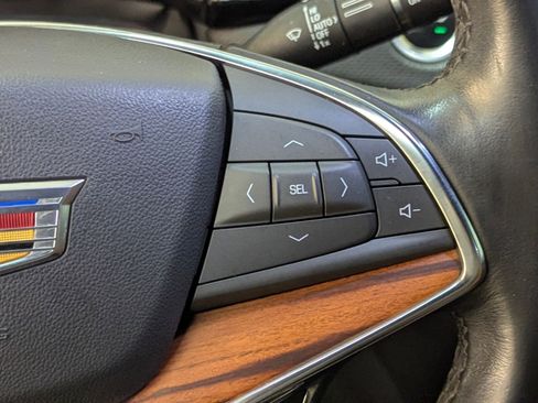 Used 2021 Cadillac XT5 Premium Luxury image 25