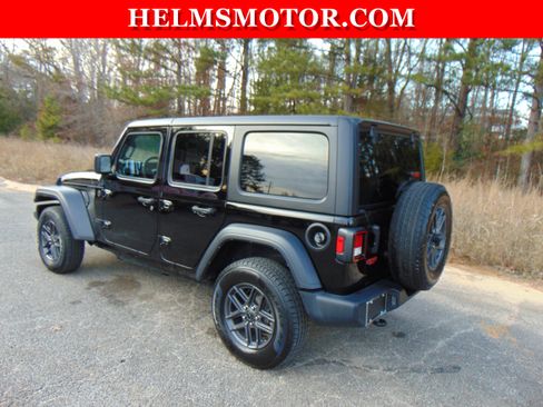 Certified 2024 Jeep Wrangler Sport S image 9