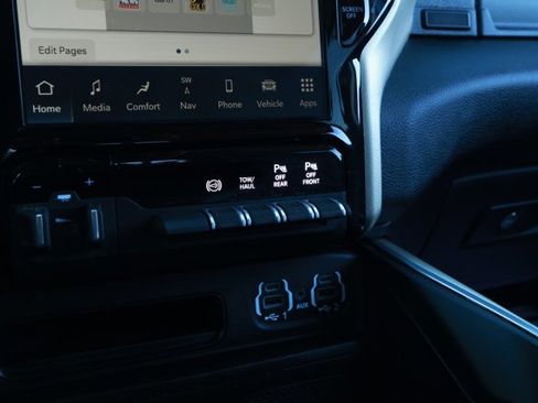 Certified 2022 RAM 2500 Laramie image 19