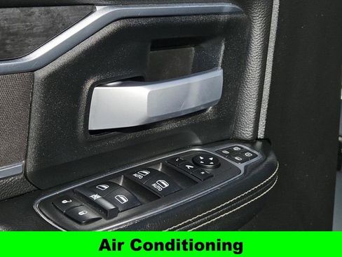 Used 2024 RAM 2500 Big Horn image 22