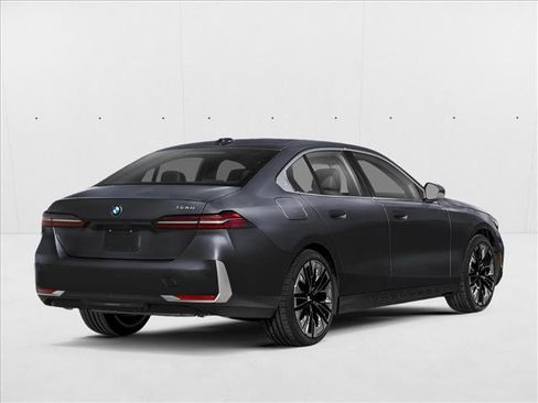New 2027 BMW 530i RWD image 2