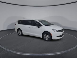 New 2027 Chrysler Pacifica LX FWD video 2