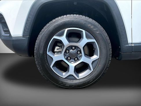 Used 2022 Jeep Compass Trailhawk w/ Trailhawk Elite Group AWD/4WD image 8