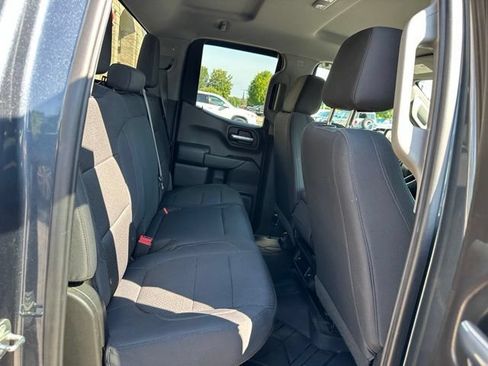 Used 2019 Chevrolet Silverado 1500 Custom w/ Custom Value Package AWD/4WD image 28