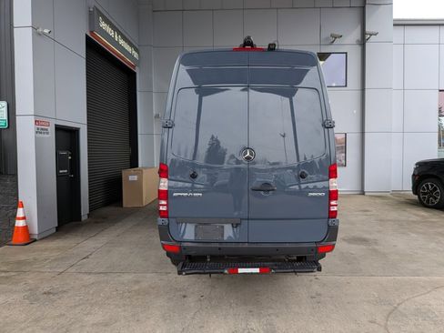 Used 2018 Mercedes-Benz Sprinter 144 Cargo image 5