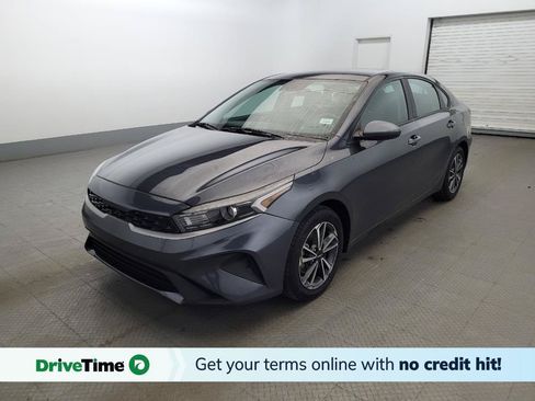 Used 2023 Kia Forte LXS FWD image 1